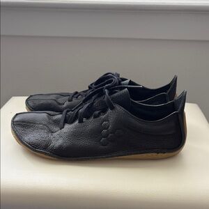 Vivobarefoot Leather Senus Black womens 39 or 8